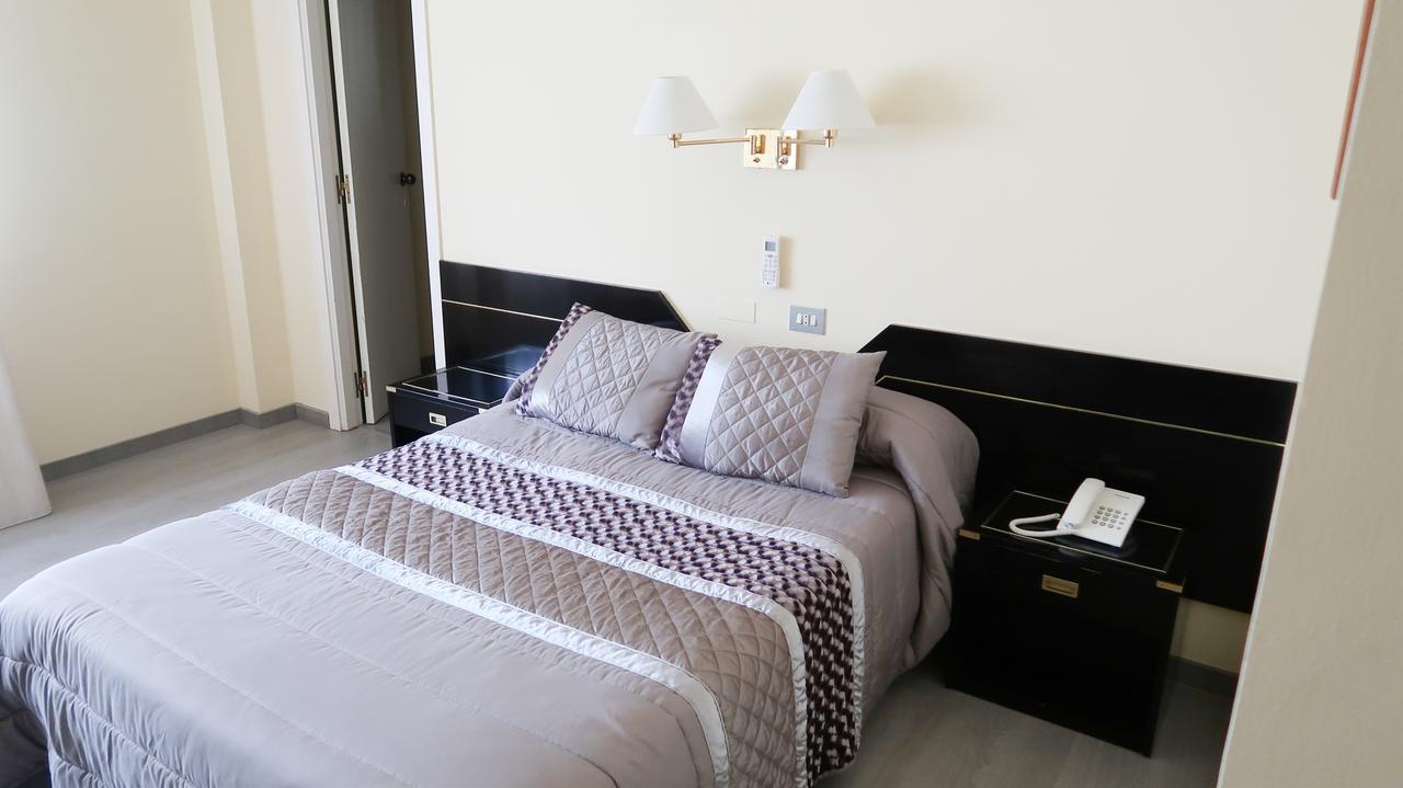 או ברקו דה ולדראס Hotel O Camino מראה חיצוני תמונה